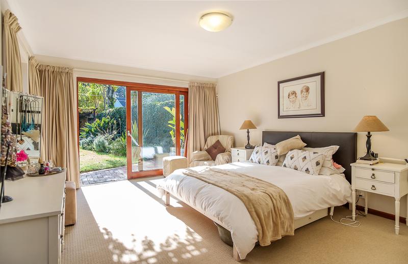 To Let 3 Bedroom Property for Rent in Bergvliet Western Cape